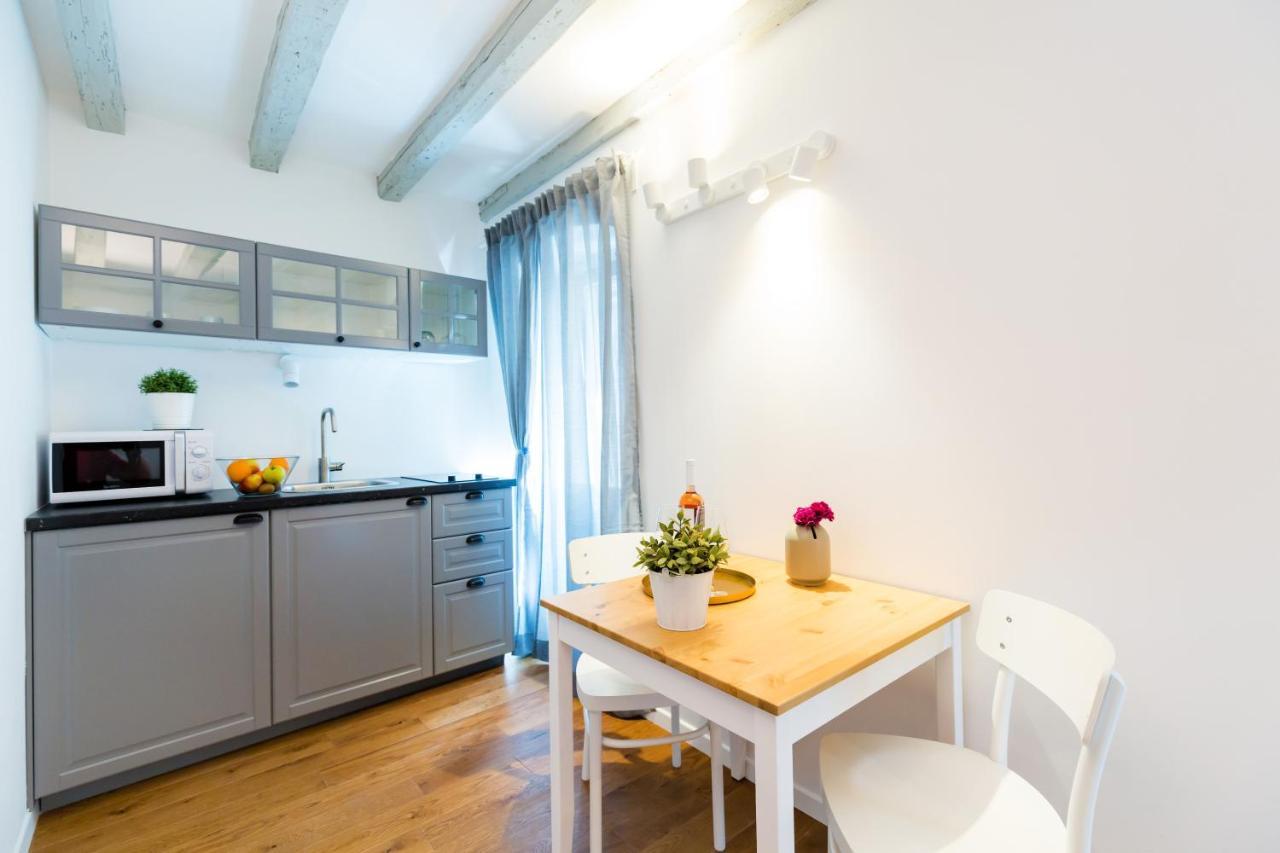 Cozy Montalbano Studios By Irundo Rovinj Extérieur photo
